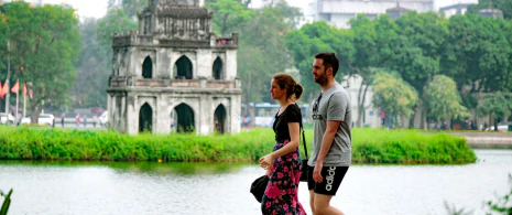 Sống tại Việt Nam trong một tháng: Hành trình bắt đầu từ Hà Nội