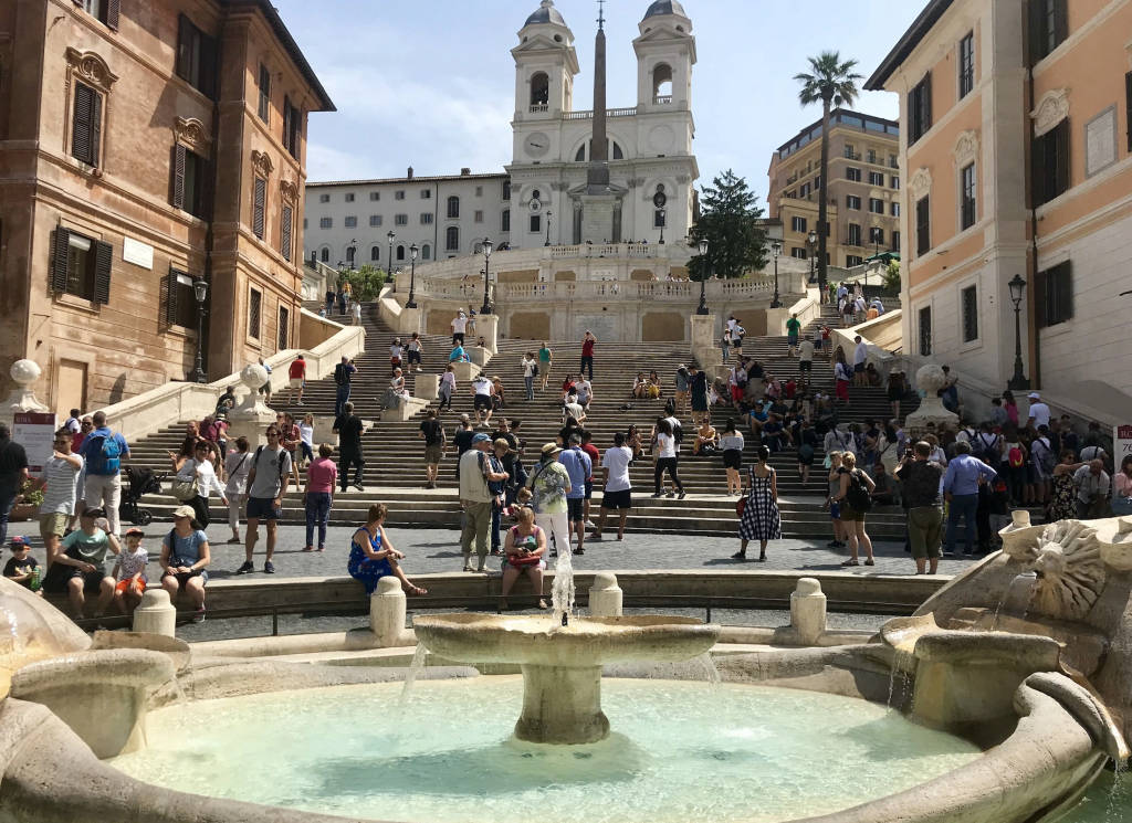 Quảng trường Piazza di Spagna - Tatinta