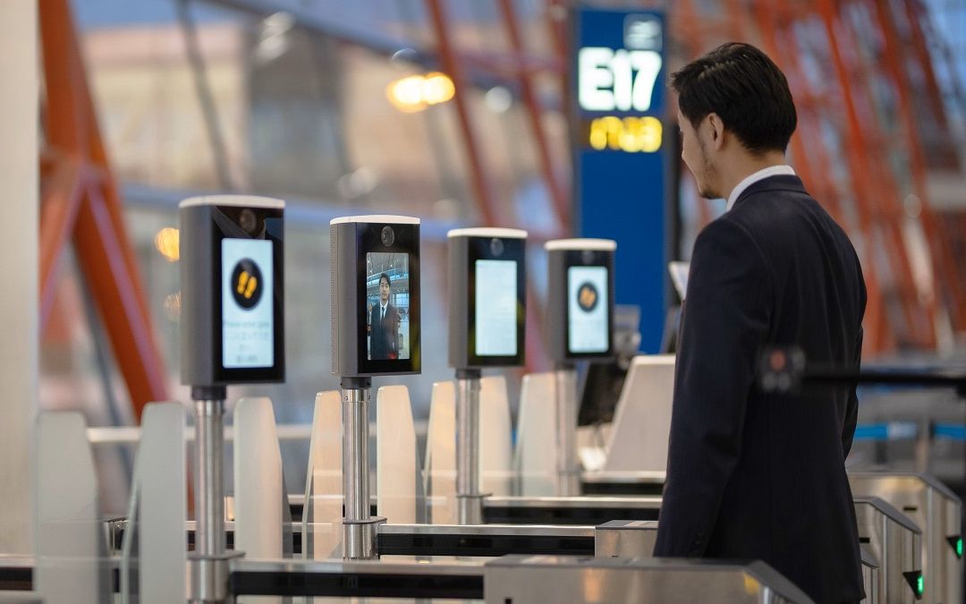 Singapore - Paperless Entry Enhances Tourist Experience