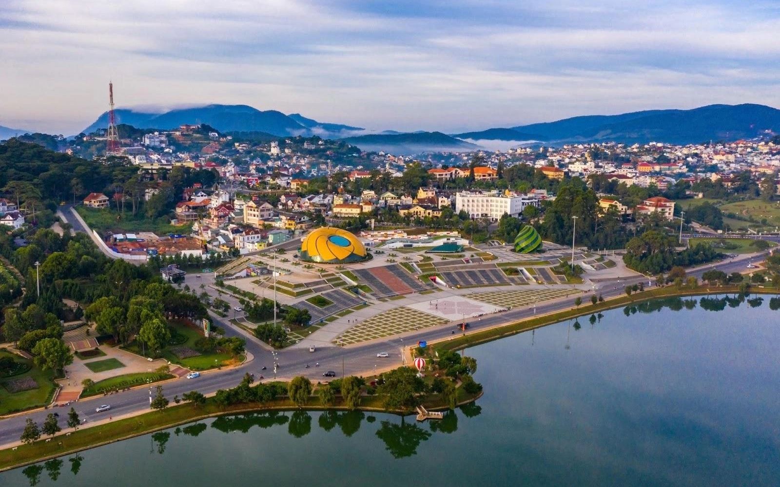 Sài Gòn – Đà Lạt hay Hà Nội – Sa Pa: Hành trình nào dành cho bạn?