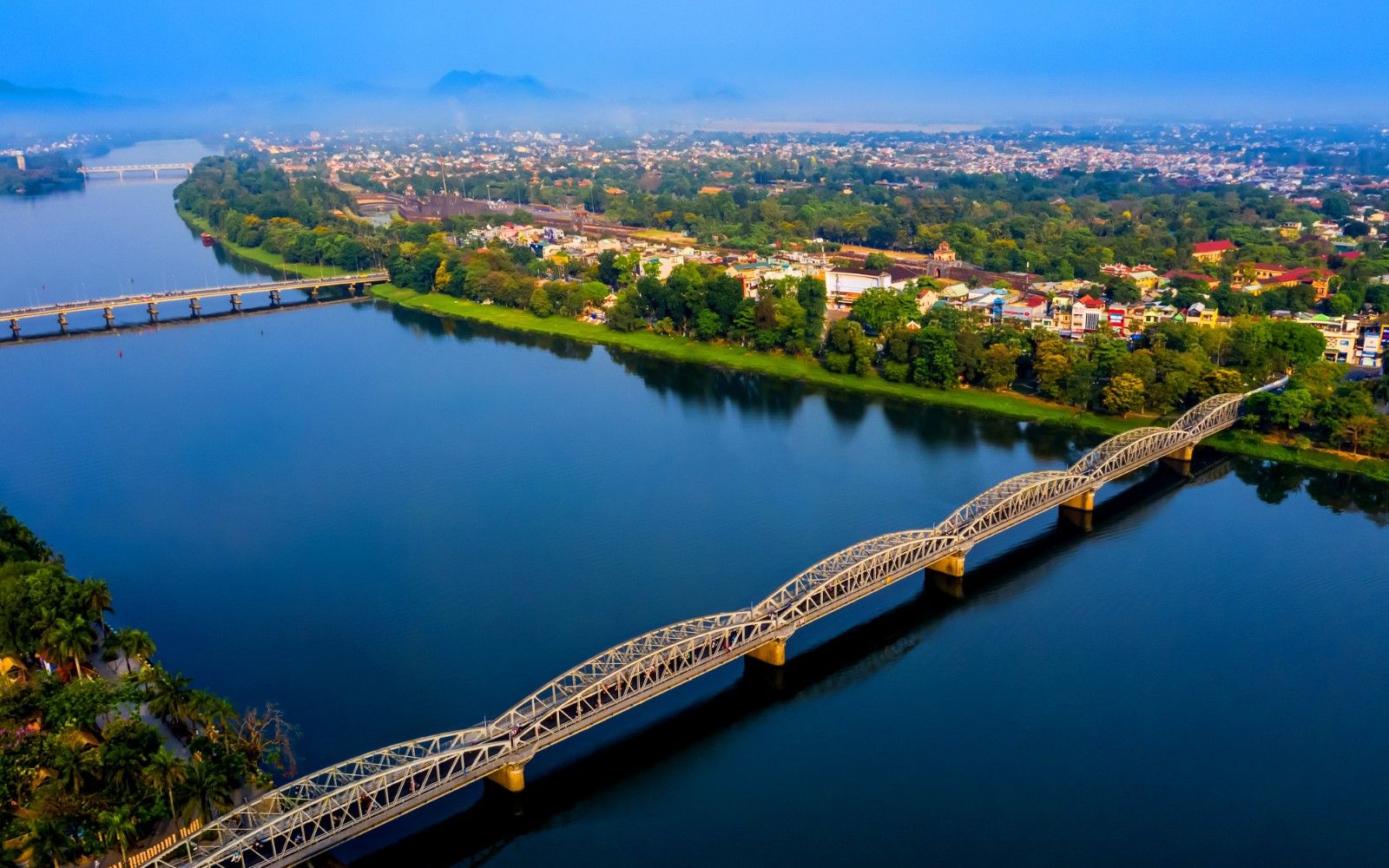 Hue travel guide: Complete independent travel experience in the ancient capital